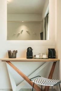 Blue Carpet Luxury Suites - 28