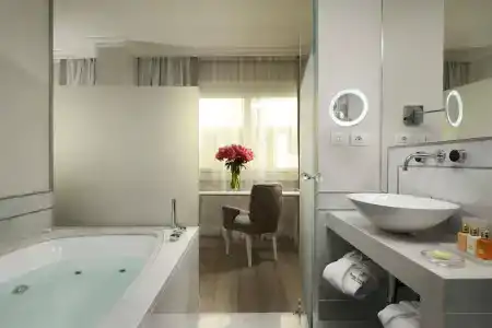 Ponte Vecchio Suites & Spa - 15