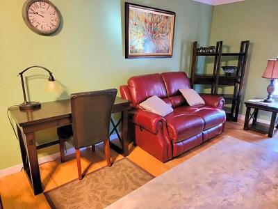 James Bay Inn, Suites & Cottage - 42
