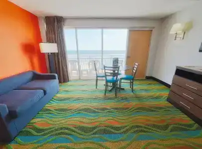Marjac Suites Virginia Beach Oceanfront - 4