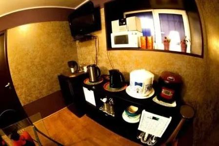 Four Rooms Hostel - 17