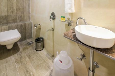 FabAksa International Andheri East - 9