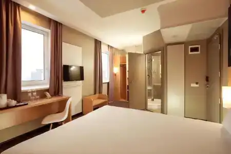 Ibis Киев Вокзал - 41