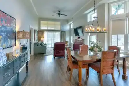 RiverStone Resort & Spa - 225
