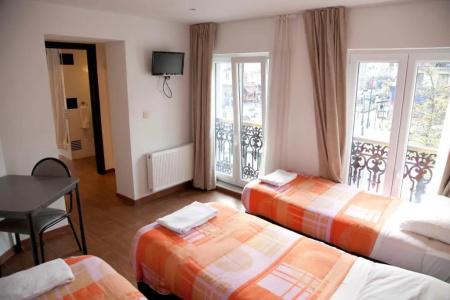 Barry - 26