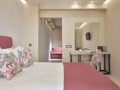 Koukounaria & Suites - 5