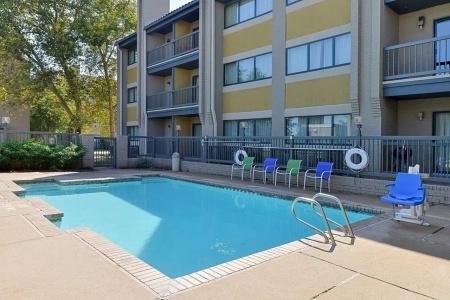 Americas Best Value Inn & Suites Extended Stay - - 7