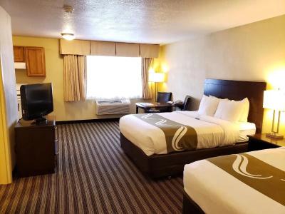 Quality Inn & Suites Vancouver - 31