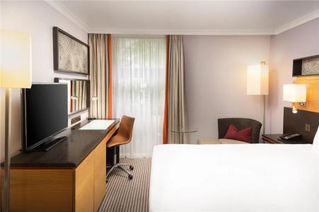 Hilton London Kensington - 45