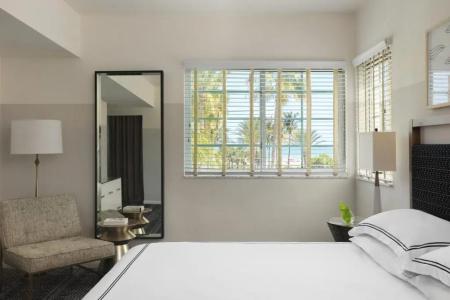 Kimpton Surfcomber, An Ihg - 67