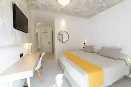 Oasis Plaza - 30
