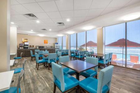 Comfort Inn & Suites Daytona Beach Oceanfront - 28