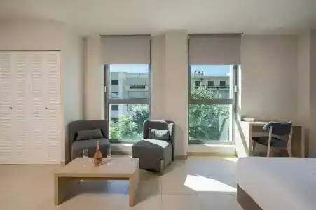Trianon Luxury  & Suites - 130