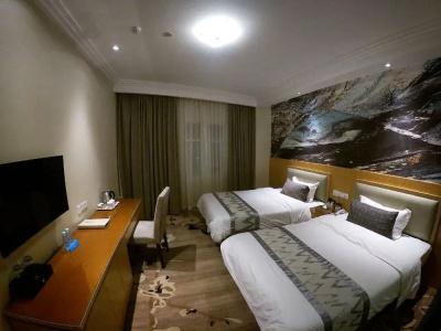 St. Moritz Business - 3