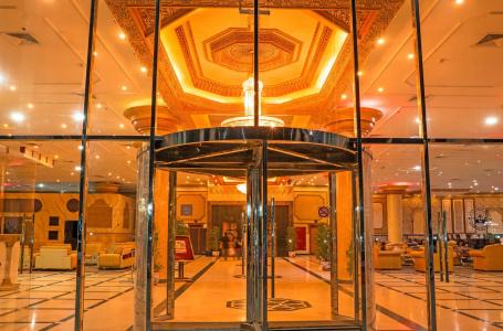 Crown Palace & Suites - 28
