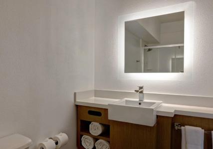 SpringHill Suites by Marriott - 31