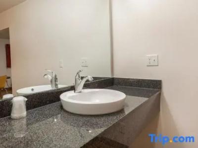 6-Greenville, SC - 124