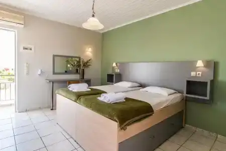 Zante Plaza & - 57