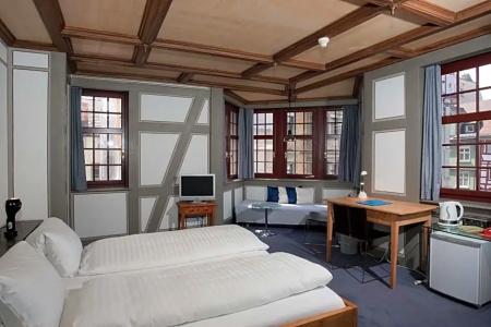 Vadian Garni - 50