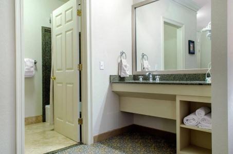 Clarion Pointe - 8