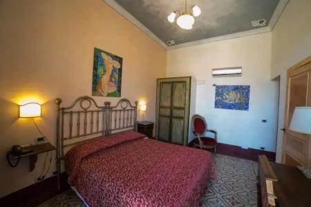 Henry's House - 129