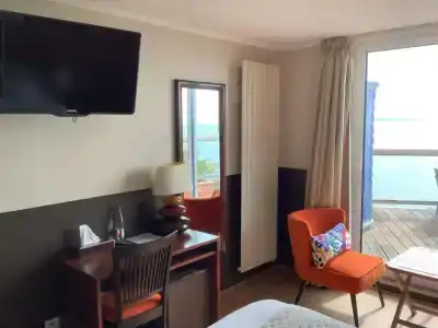 La Petite Rade Hôtel - 89