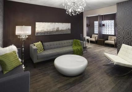 Four Points by Sheraton & Suites West - 3