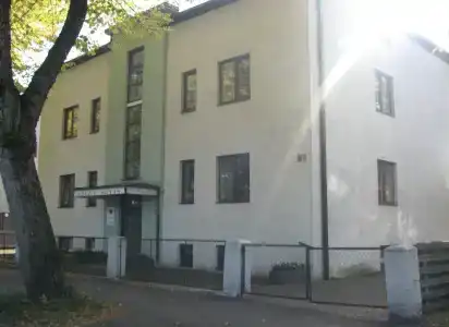 Artis - 16