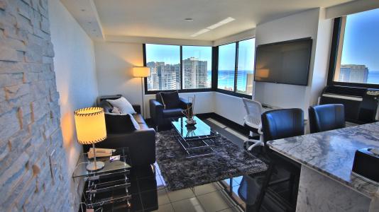Holiday Inn Express Waikiki, An Ihg - 3