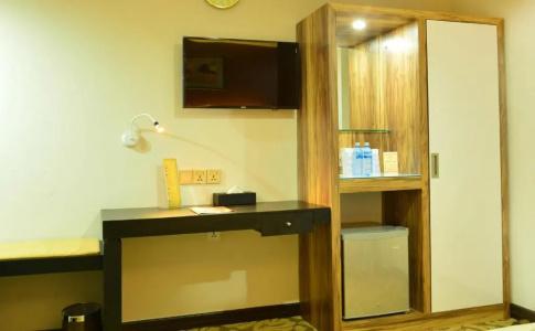 Pearl City - 29