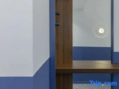 Acro Urban Suites - 54