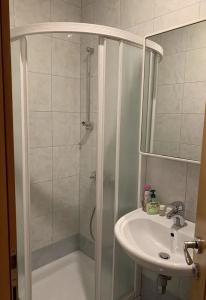 Rudi Hiti's Guest House - 8