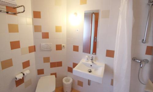 b&b Figueres - 7
