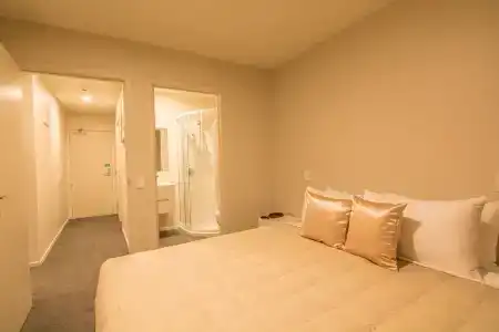 315 Riccarton - 4