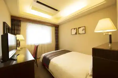 Shin Yokohama Grace - 38