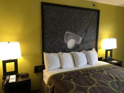 Super 8 by Wyndham - 13
