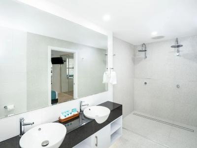 Saltwater Luxury - 28