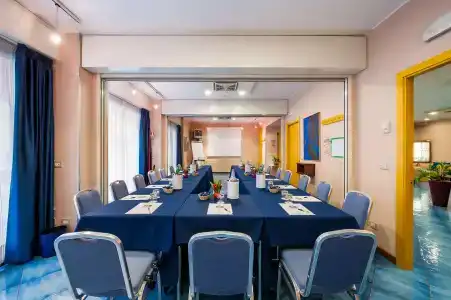 Best Western Mediterraneo - 18