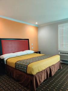 Lyfe Inn & Suites By Aga - Lax Airport - 38
