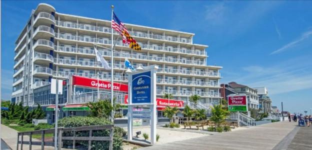 Commander & Suites - 36