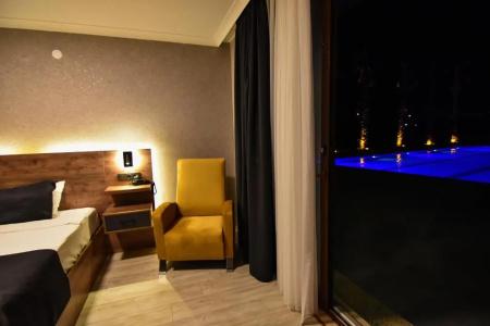 Sandal Otel - 75
