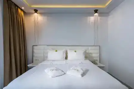 Diamond Deluxe - Adults Only - 82
