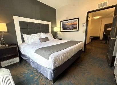Erie Inn & Suites Solstice - 43