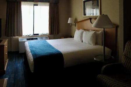 Marco LaGuardia & Suites - 56
