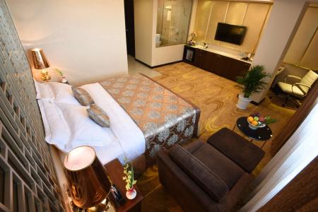 Best Western Chinatown - 180