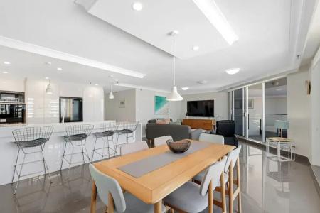 Ultiqa Beach Haven On Broadbeach - 382