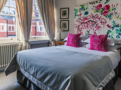 11 Cadogan Gardens & - 4