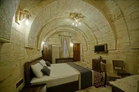 Castle Cave - 107
