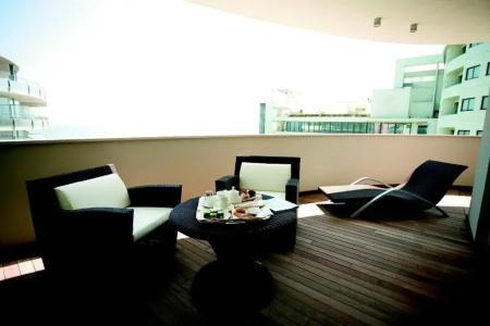 Premier & Suites - Premier Resort - 19