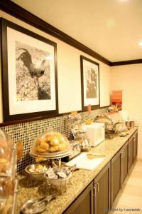 Hampton Inn Central Air Force Academy - 4